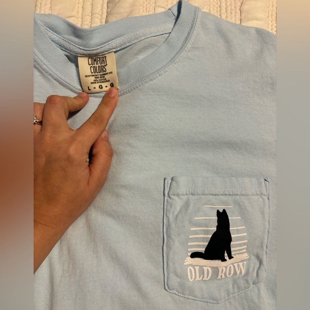NWT Old Row Husky T-shirt